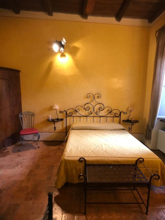 Camere Della Vecchia Posta Trevi Eksteriør billede