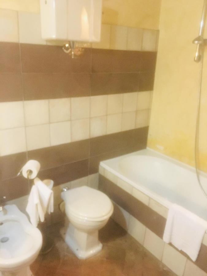 Camere Della Vecchia Posta Trevi Eksteriør billede